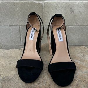 Steve Madden black heeled sandals 
Size 7.5